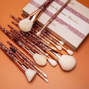 BEAUTY BY BIANCA × DOCOLOR BRUSHES